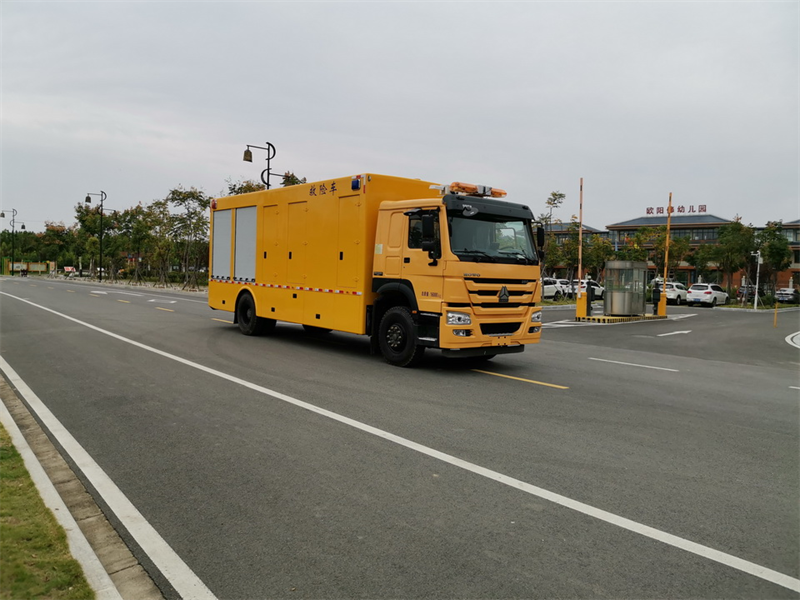 程力佳運(yùn)1000-4000方電力搶修排澇救險車施工方案
