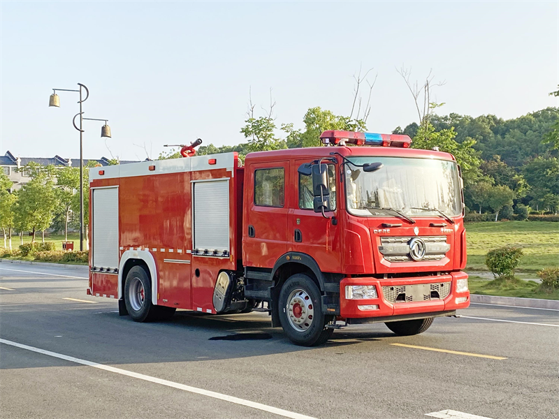 紅門購置消防重型水罐消防車
